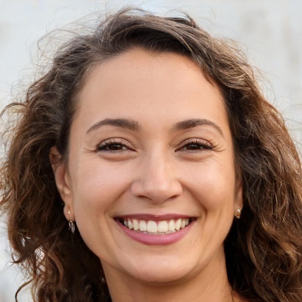 Portrait of financial educator Briony Kellerman